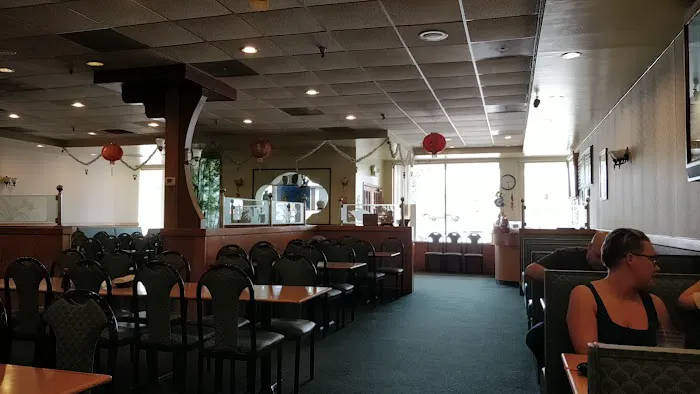 Golden Wok Buffet 4