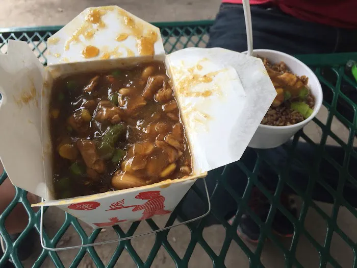 Chong's Chop Suey 3