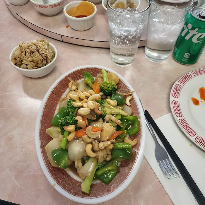 Golden Horse Seafood Restaurant 5