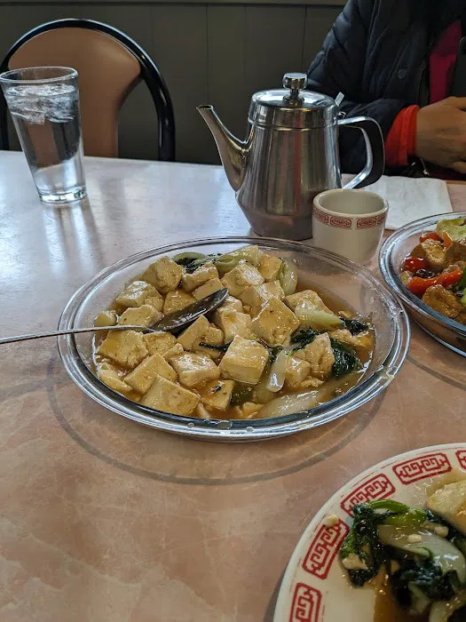 Golden Horse Seafood Restaurant 7