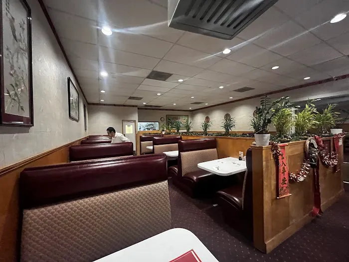 Yen's Chinese Restaurant 6