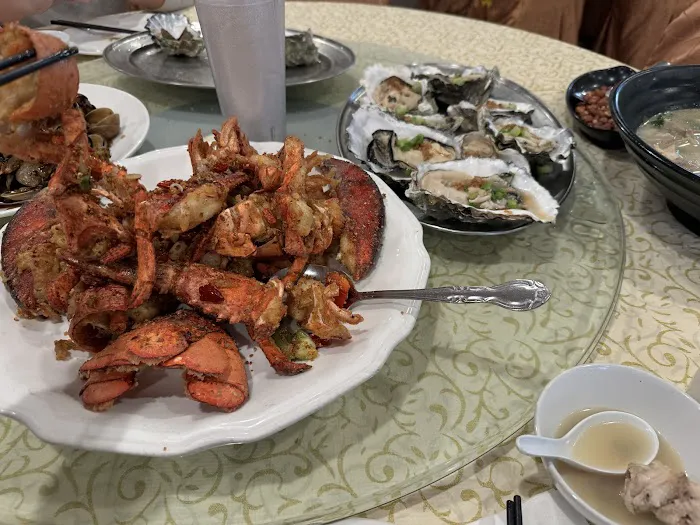 Powell's Seafood Restaurant 10