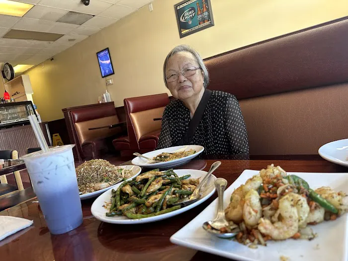 Anna's Chinese Restaurant 8