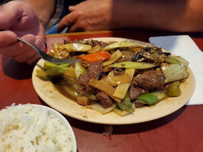 Mai Wah Restaurant 7