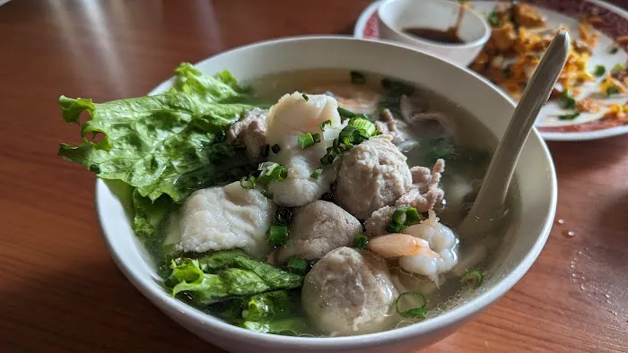 Jin Jin Deli 6