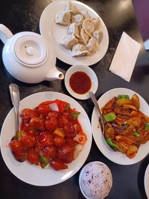Chin's Kitchen 7