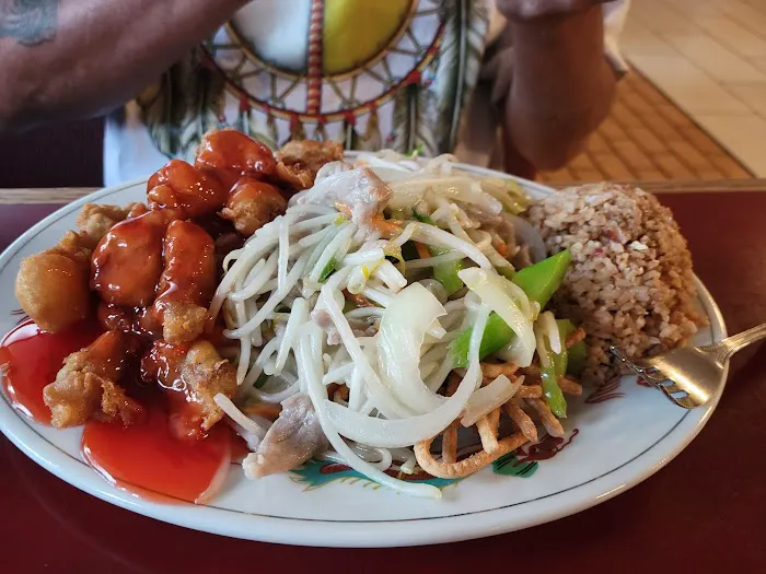 Chu's Eatery 1