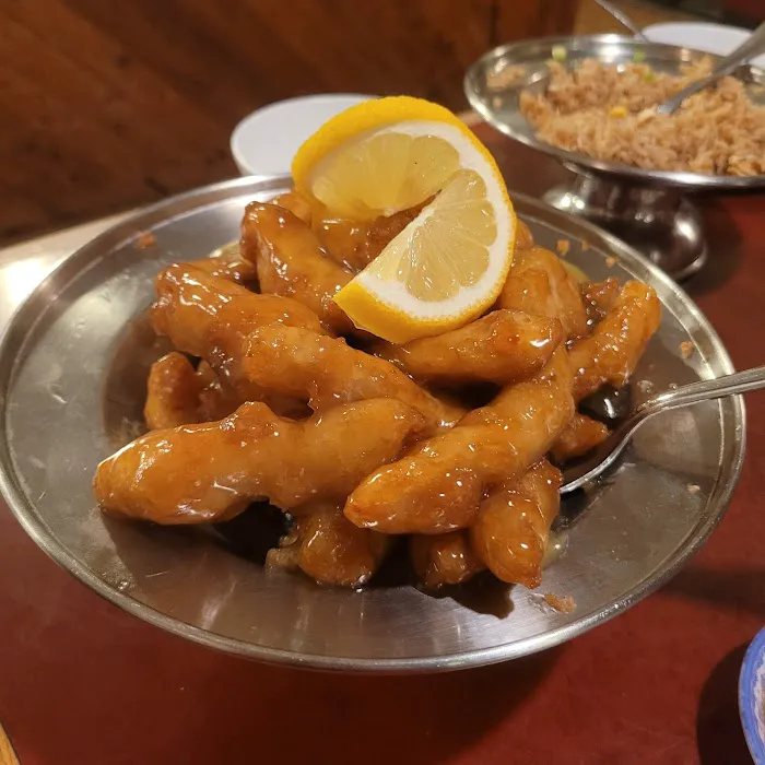 Chu's Eatery 8