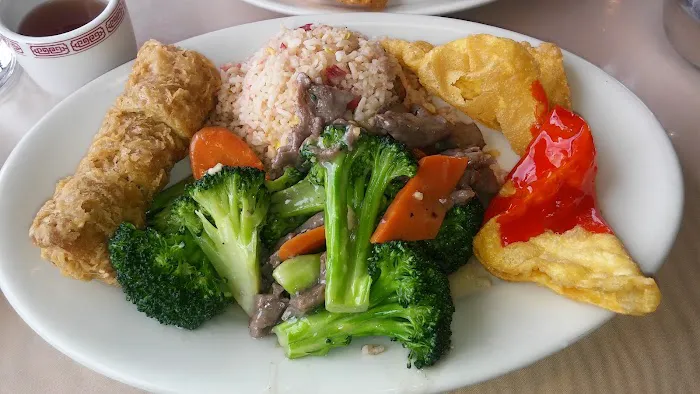 Rainbow Dragon Restaurant 3
