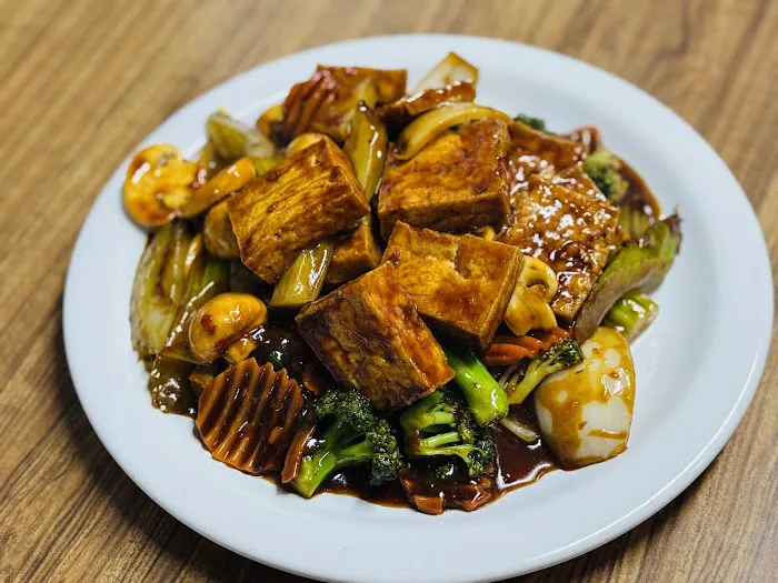 Wally's Chinese Kitchen 3
