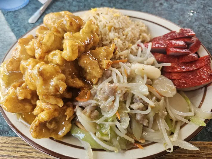 Happy Family Restaurant 2