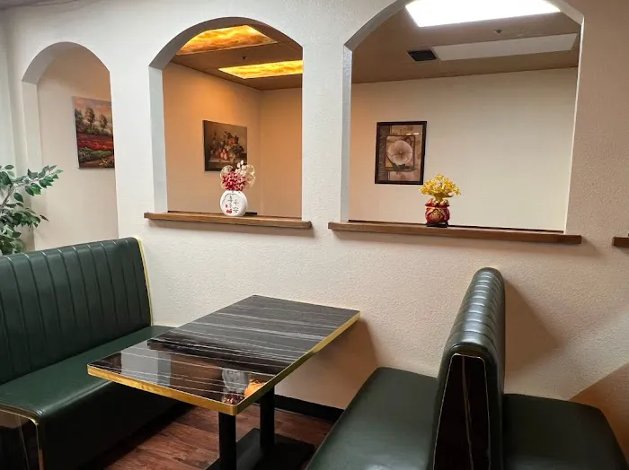 New Peking Chinese Restaurant 10