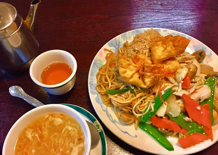 Happy Family Chinese & American Restaurant 3