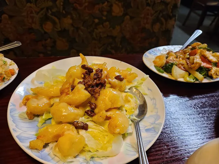 Happy Family Chinese & American Restaurant 8