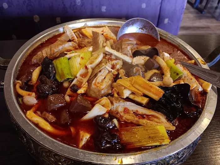 Szechuan Brothers Chinese Restaurant 7