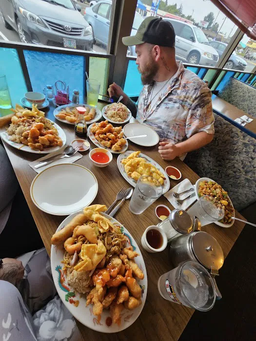 Blue Willow Restaurant 5