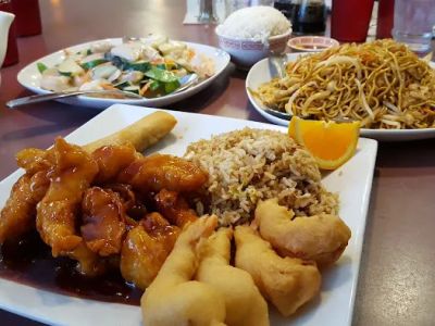 Oriental Chinese & Sushi Restaurant 0