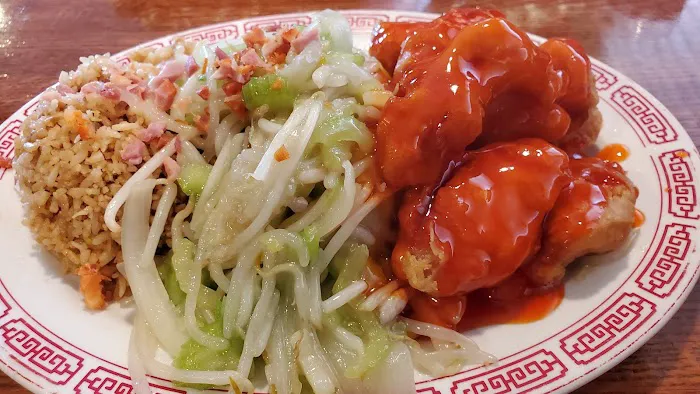 Lum-Yuen Restaurant 10