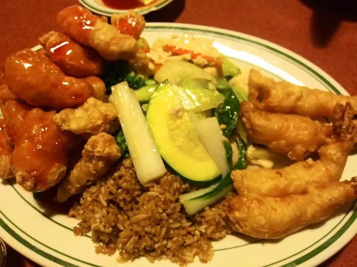 Lucky Garden Chinese Restaurant 7