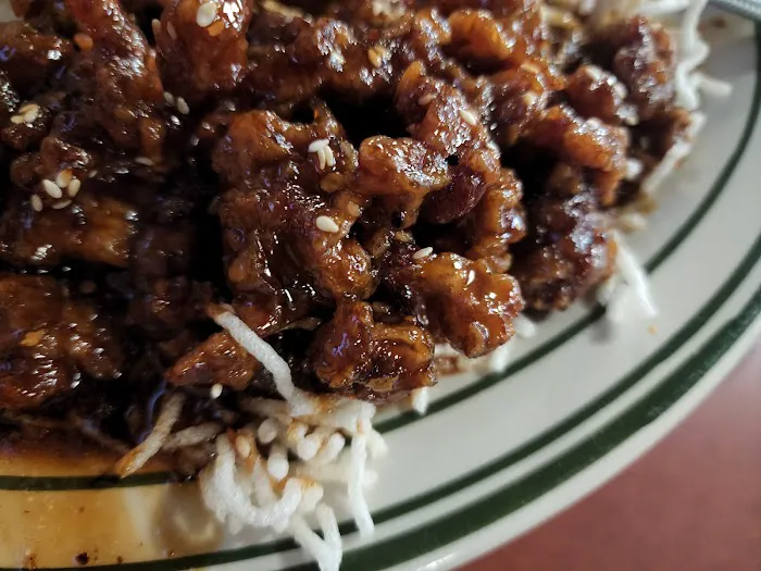 Lucky Garden Chinese Restaurant 8