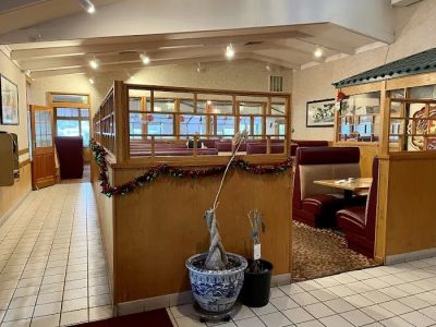 Yan's Chinese Restaurant 0