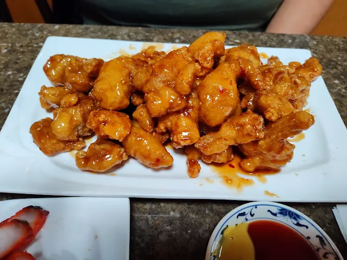 Chan's Chinese Restaurant 7