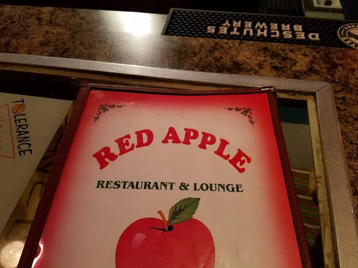 Red Apple | Restaurant & Lounge 6