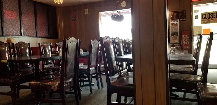 Benny Huie's Restaurant 5
