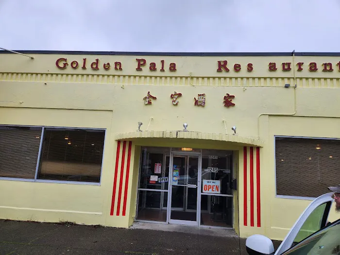 Golden Palace Restaurant & Lounge 5
