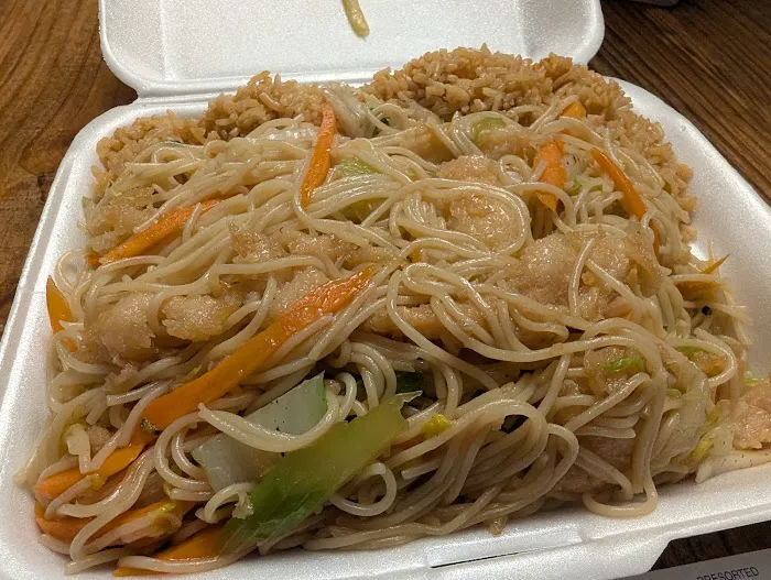 Yeung's Kitchen 6