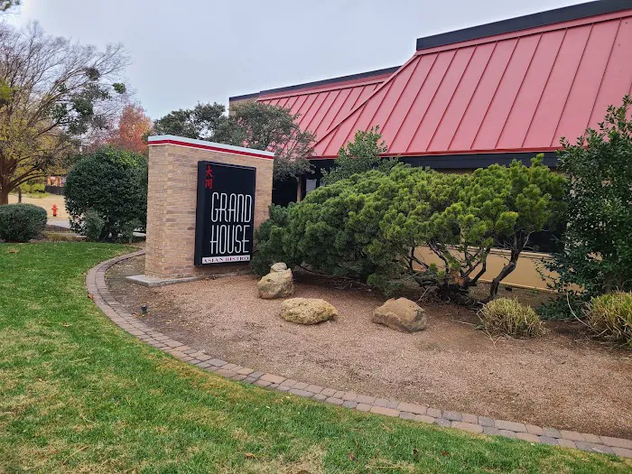 Grand House Asian Bistro 6