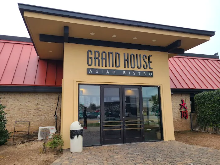Grand House Asian Bistro 5