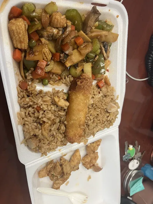 Golden China Restaurant 4