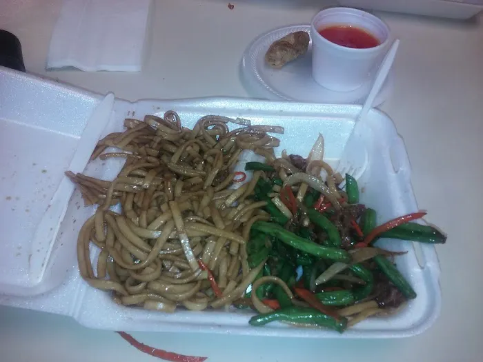 Long Zhu Chinese Restaurant 10