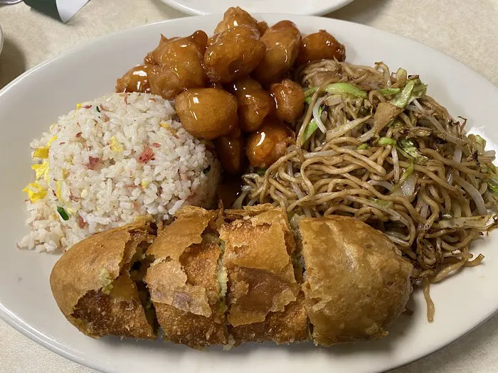 Main Moon Restaurant 8