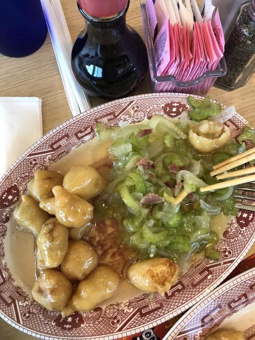 Fong's Cafe 3