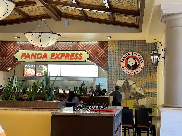 Golden Dragon Restaurant 3