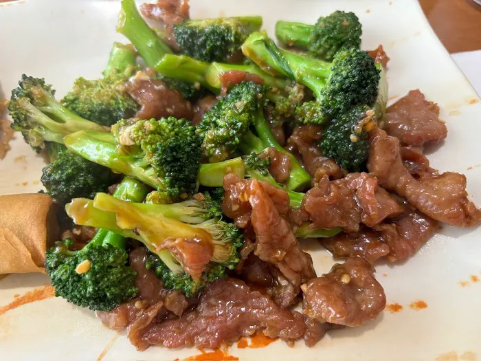 Golden Dragon Restaurant 8