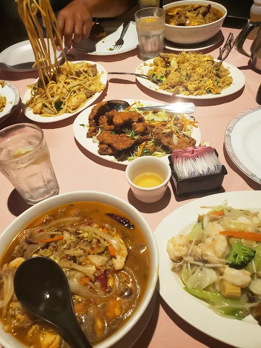Peking Inn Restaurant 8