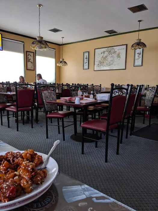 Lee's Chinese Food 4