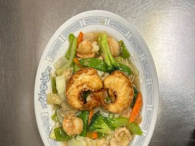 Jade Dragon Chinese Restaurant 0