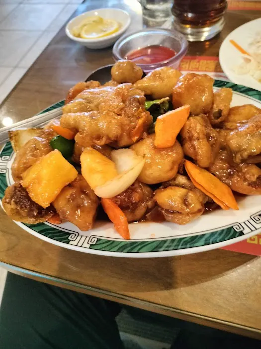 Lucky Dragon Chinese Restaurant 3