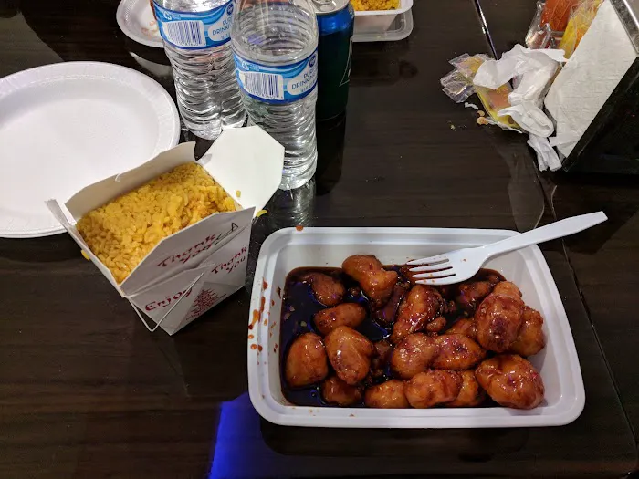 Main Kwong | Chinese Restaurant 7