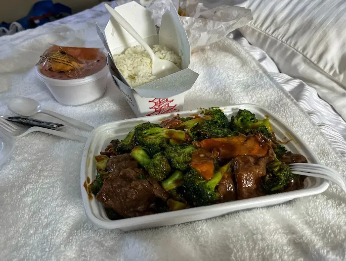 Golden Wok 6