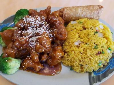 Yummy Wok Chinese Restaurant 0