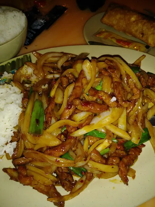 Yummy Wok Chinese Restaurant 9