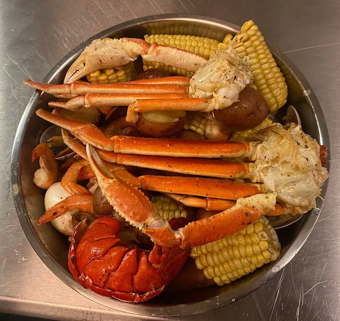 Far East Sushi & Seafood 4