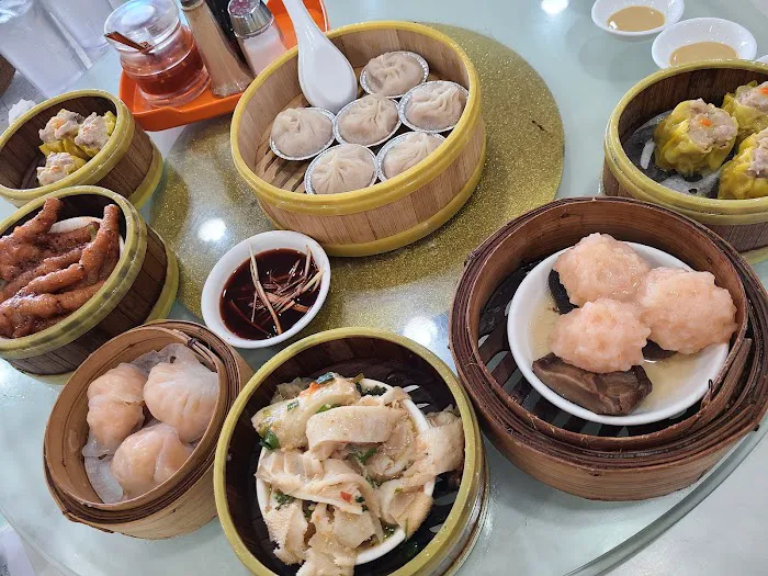 Fook Lam Seafood Restaurant 3