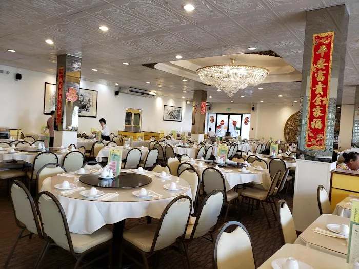 Legend Seafood Restaurant 3