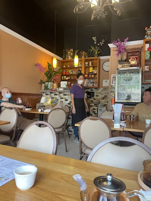 Hong Kong Noodle House 10
